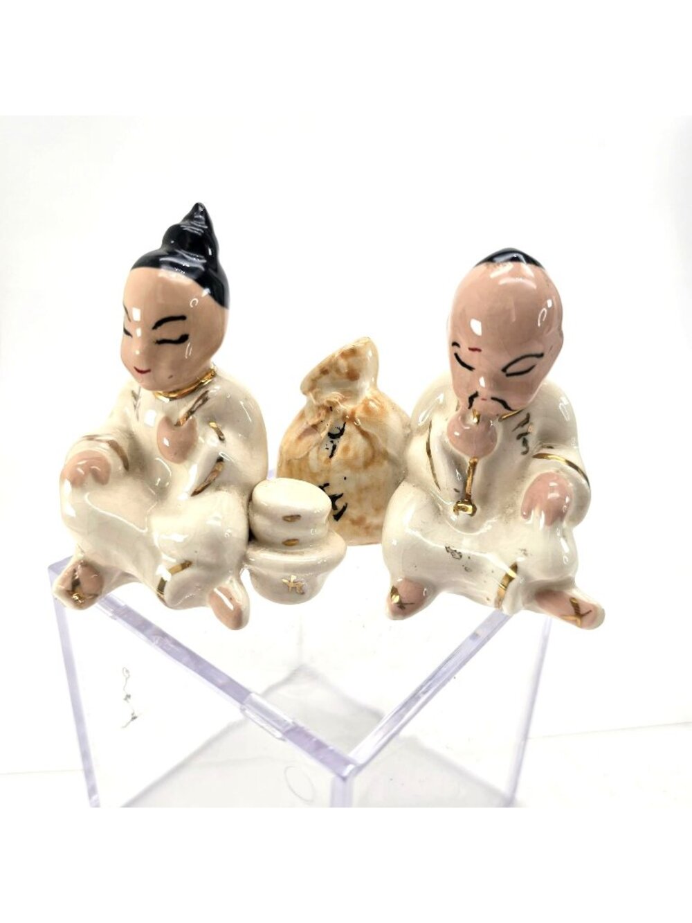 Vintage Seated Oriental Ceramic Figurines Set With Coin Pouch Motif je223
